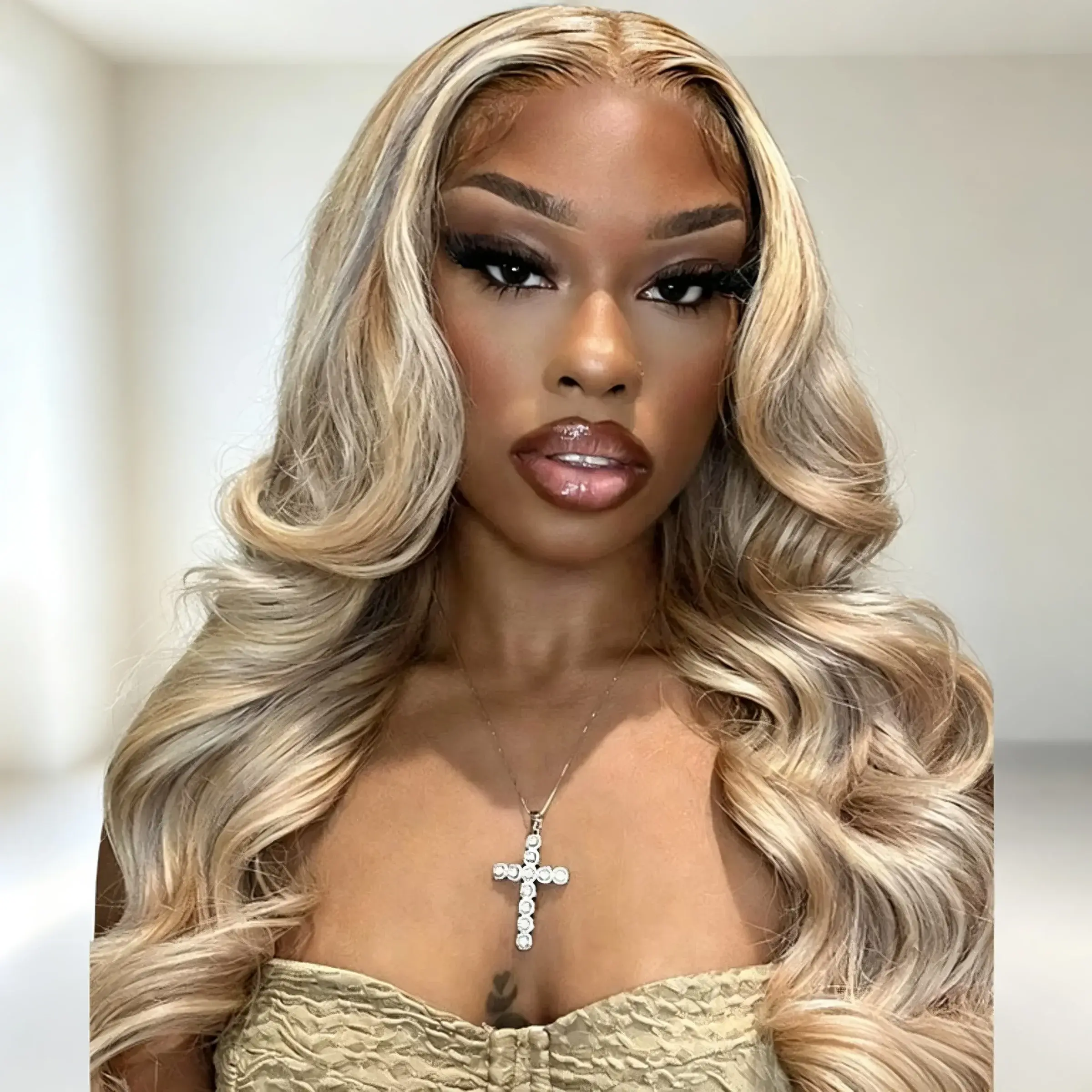 180% Density P18/613 Blonde Ombre Highlight 13x6 Lace Front Wig Human Hair HD transparent Lace Body Wave Wig Pre Plucked With Baby Hair Human Hair WigsThick Natural Suitable for Black Women SummerVibes