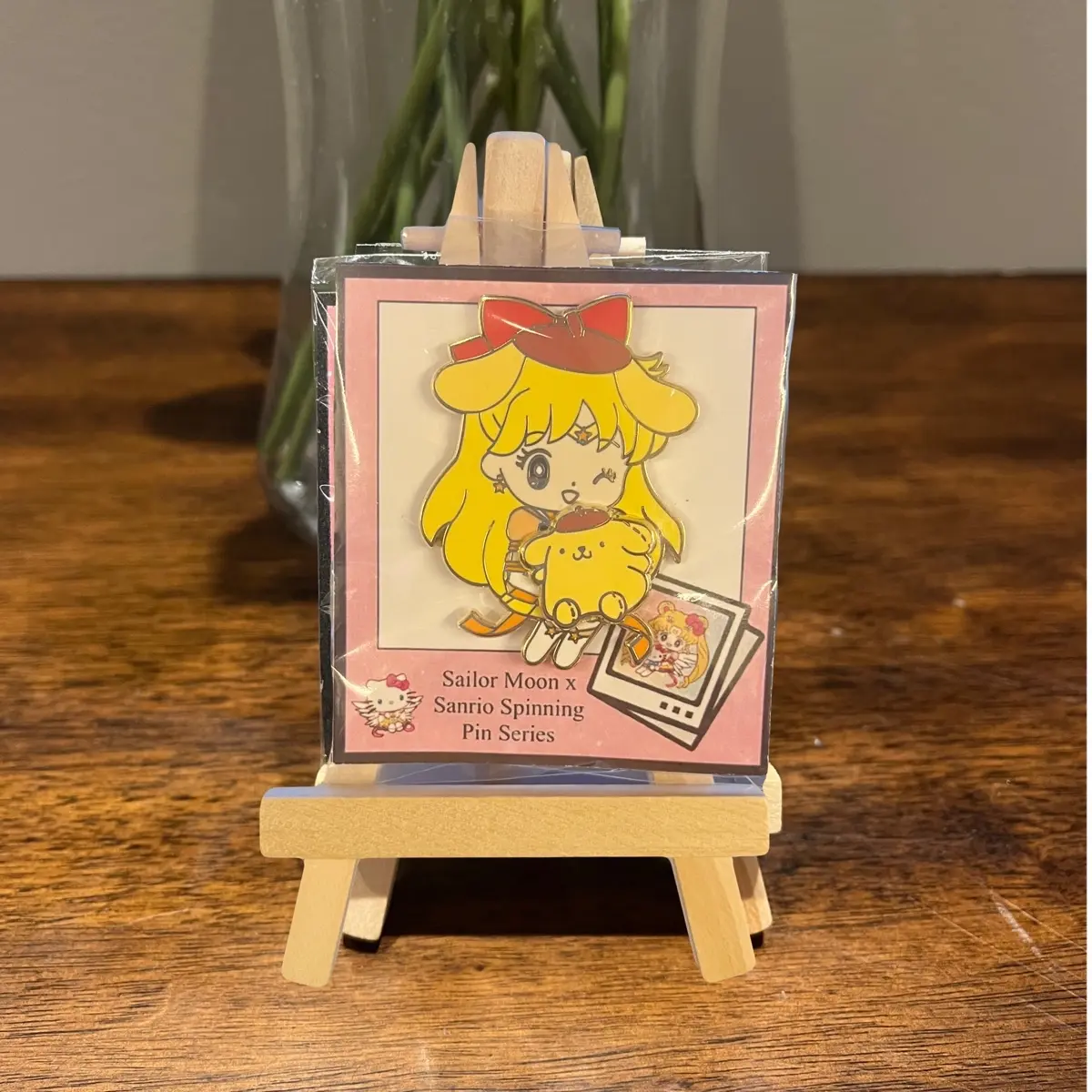 Sailor Venus x Pompompurin Spinning Enamel pin!