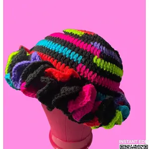 ruffle hat