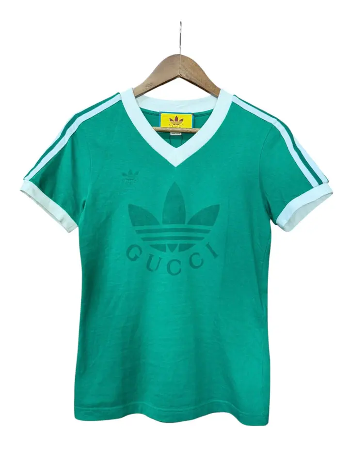 Pre-owned Gucci x Adidas Green Logo Print Jersey V Neck T Shirt