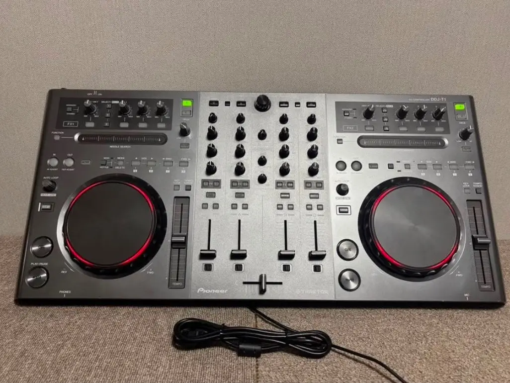 Pioneer DJ DDJ-T1 Traktor DJ Controller Boxed Tested Working