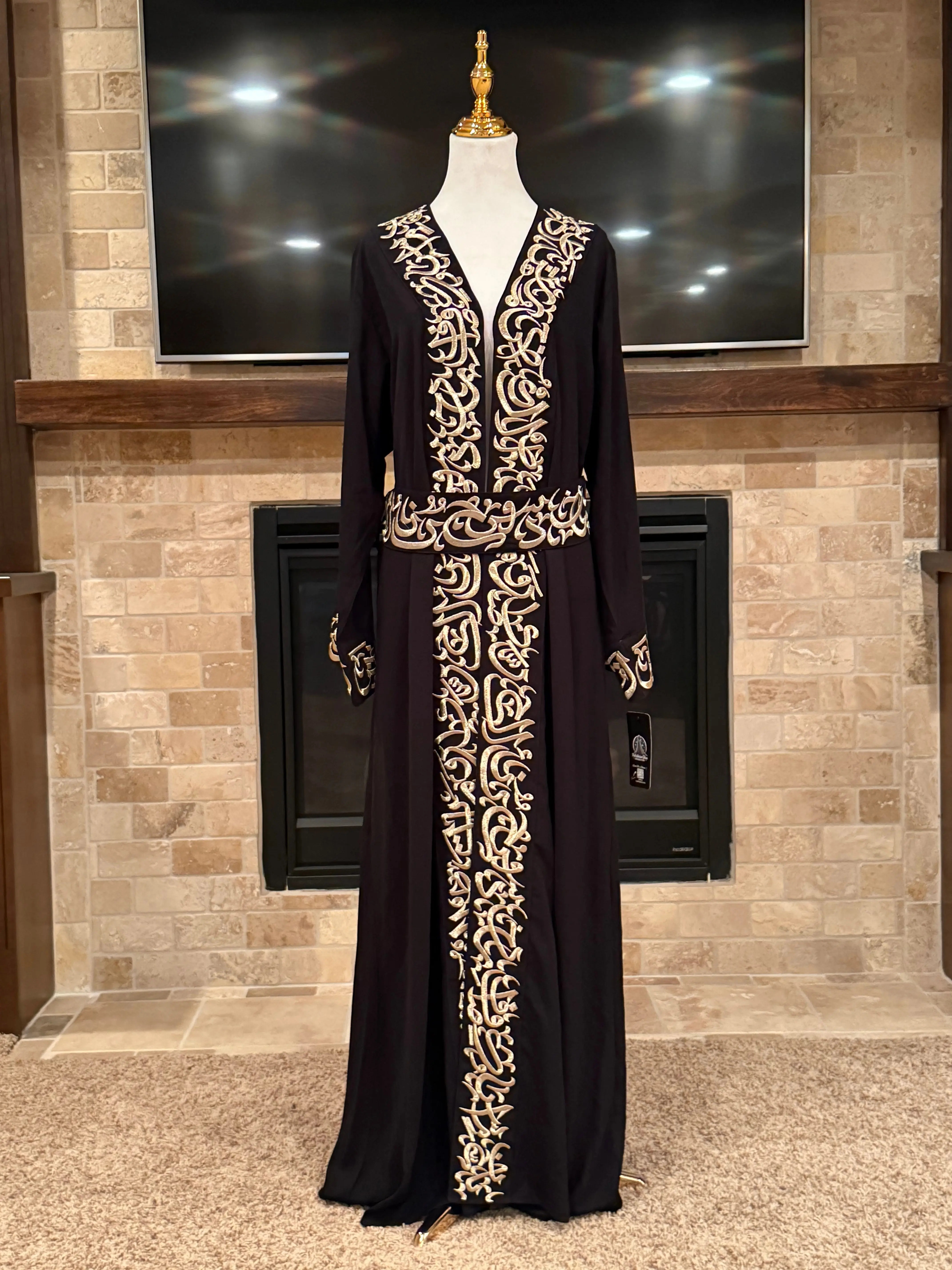 Arabic Women’s Calligraphy Open Black Abaya – عباءة