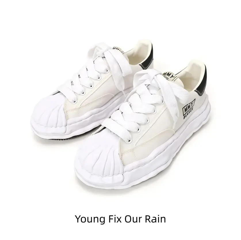 Stylish Practical Sports Collectible Sneakers - Quick-Go Solution for Running Late While Looking Put-Together