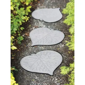 Decorative Stepping Stone, Weatherproof Anti-Slip Rubber Walkway Paver for Outdoor Garden Flowerbed Lawn Yard Pathway, 16" x 16" x 3/4"H, 1 Stone