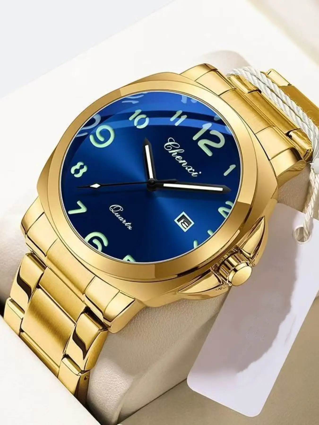 Top luxury men's quartz watch, Fashionable wristwatch, Casual watch, personalized large number dial, fashionable and simple handsome male student European and American style night light waterproof calendar, business men's watch, street cool trendy watch