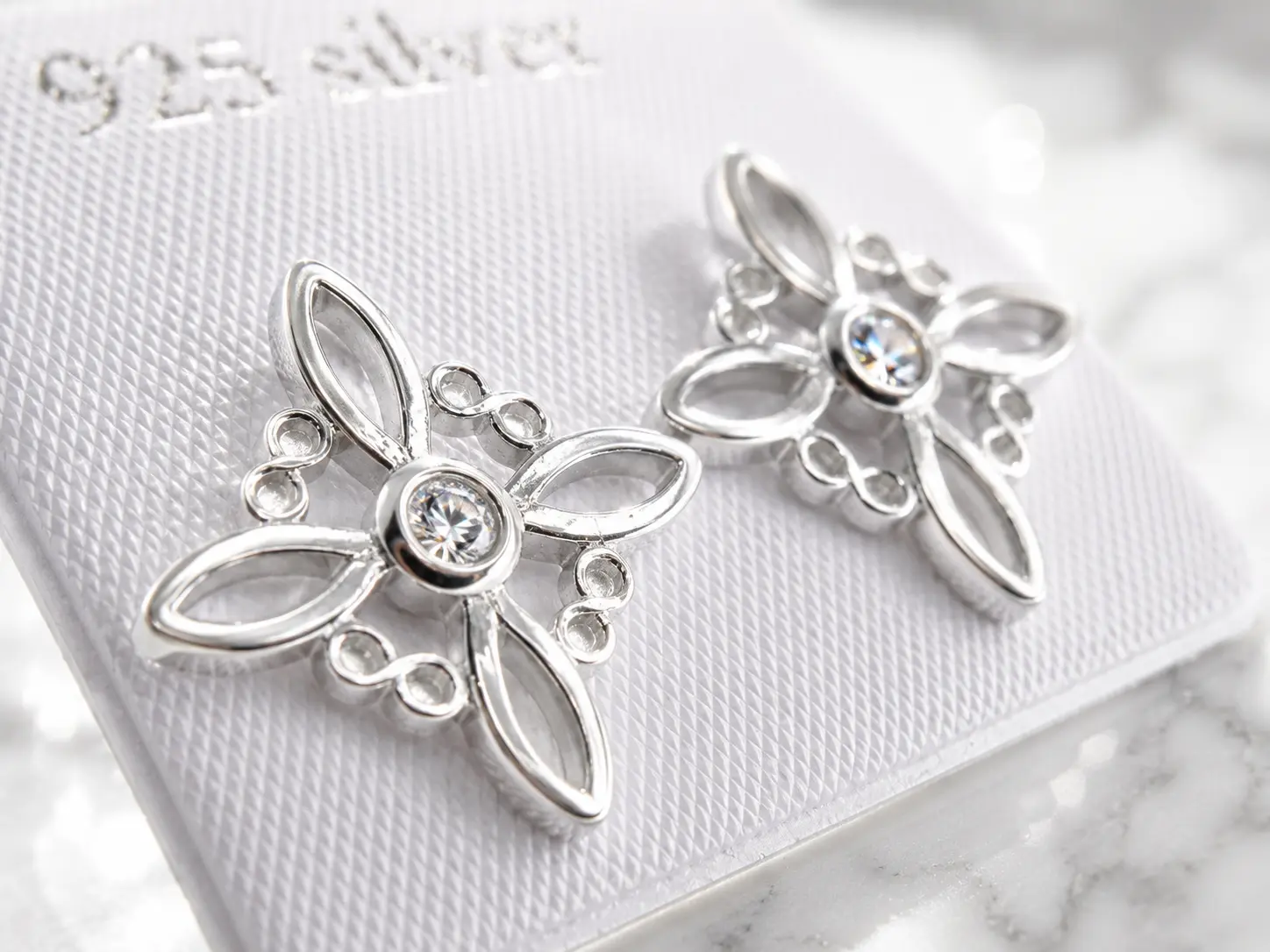 925 Sterling Silver Witch Knot Stud Earrings – Elegant Celtic Inspired Symbol Earrings