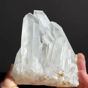 0.88LBS Natural Madagascar Clear Quartz Vug – Natural Sparkling Crystal Cluster for Display, Healing & Energy Work, Raw Quartz