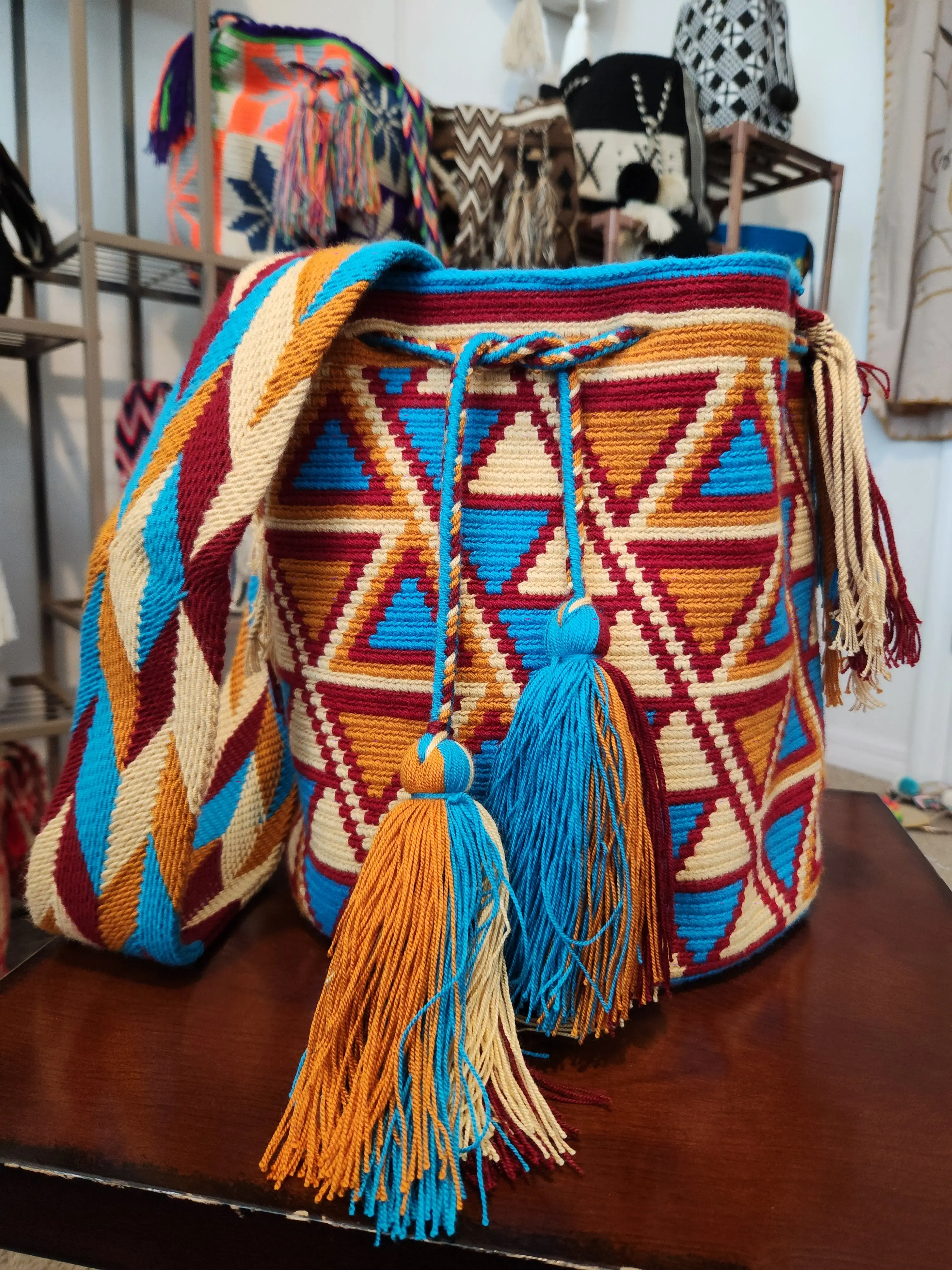 Bolso Artesanal Wayúu - Estilo bucket (Grande - 11" a 11.5")