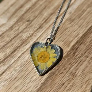 Preserved Flower Necklace