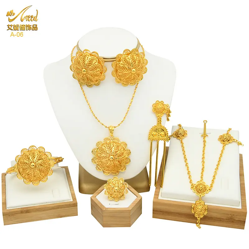 A 06 Six piece Jewelry Set