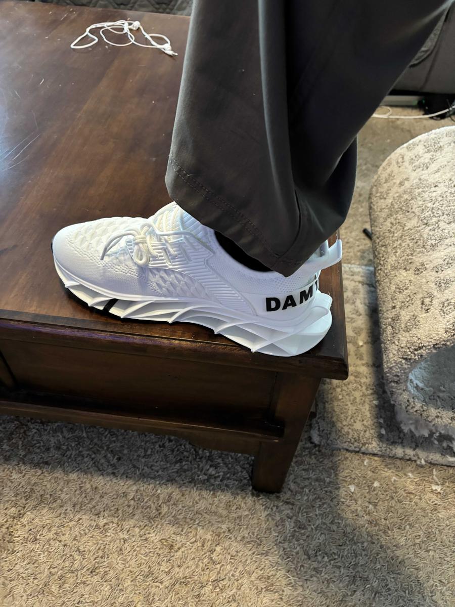 Item: White, US11/EU45