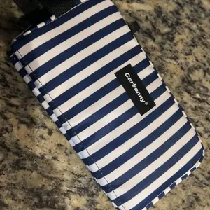 CERBONNY Mini Cooler Bag, On the Go Mini Cooler, Freezable Small Snack Bag, Mini Lunch Bag for Travel/Work/School, Insulated Bag for Woman Girl Men, Cooler Lunch Box with Attachable Ice Packs, Freezable Snack Box with Handle Buckle summervibes