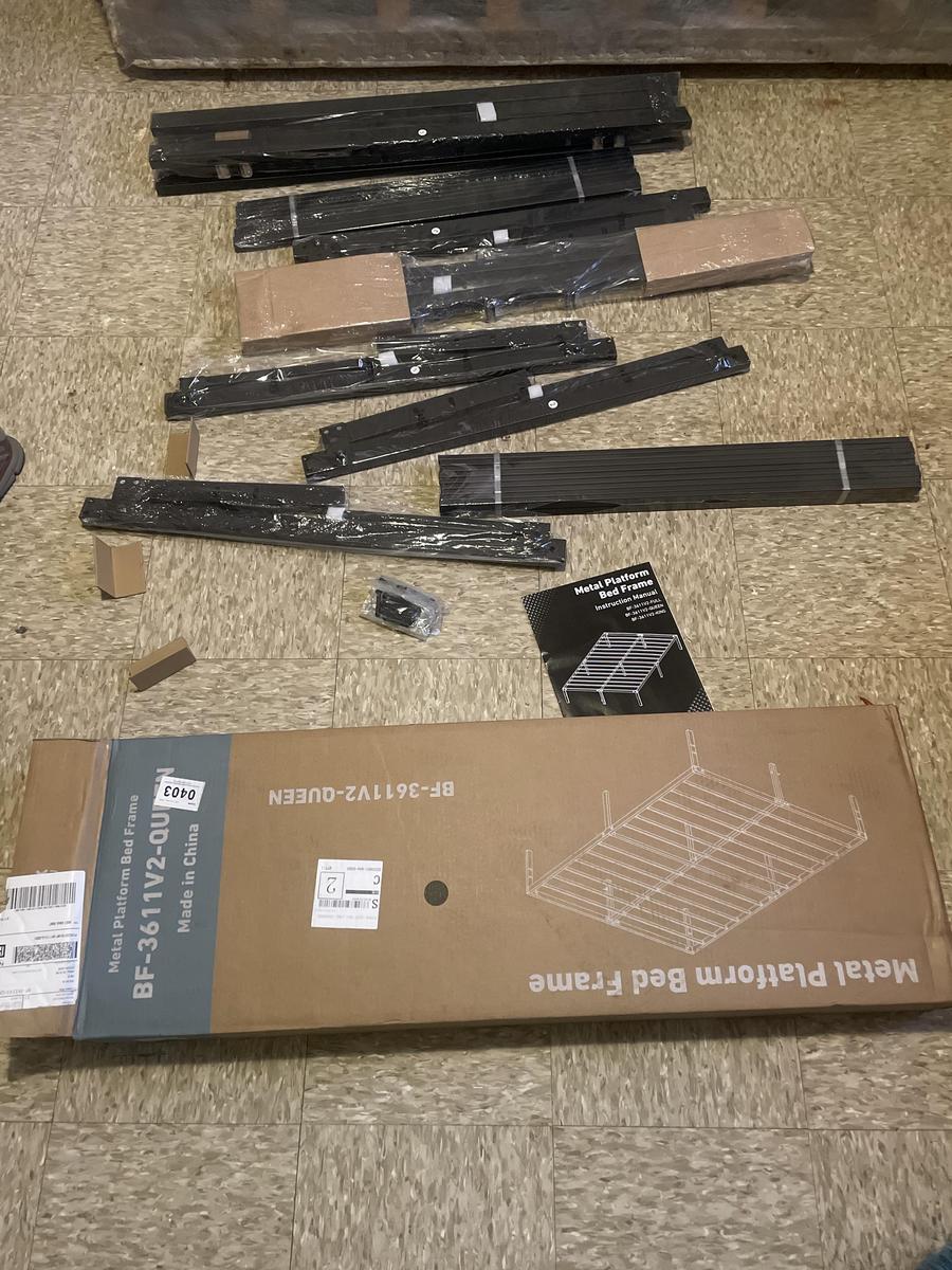 Item: Queen(80"L x 60"W x 14"H)