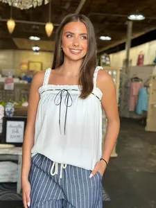 Off-white contrast, stitch tie front top