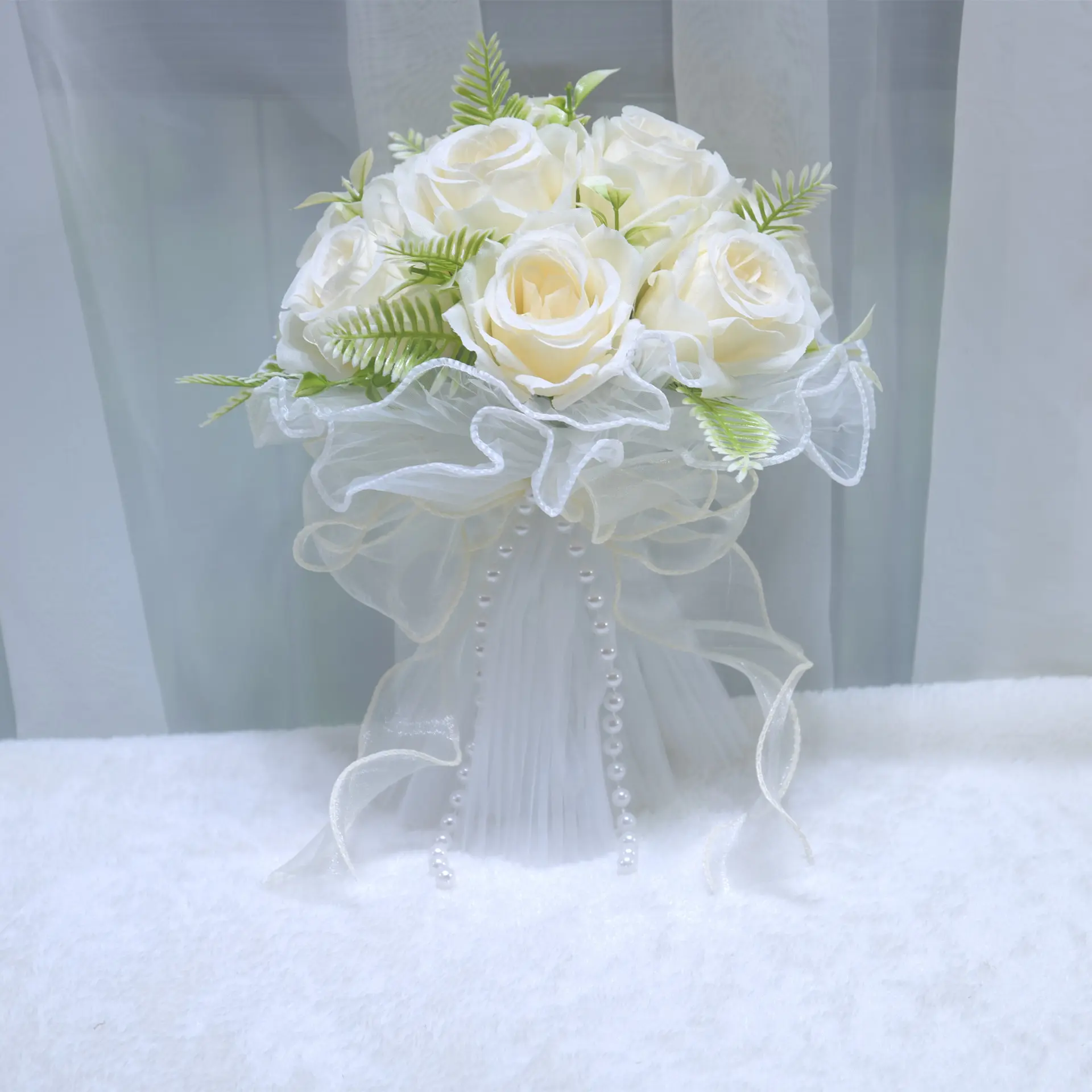 196 Snow Mist Rose Milk White