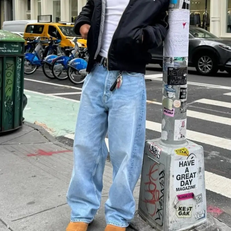 Men's Fashionable Loose-Fit Wide-Leg Denim Streetwear Jeans, Casual All-Season Straight Leg Pants, Plain Design, Moderate Fabric Thickness, Light Wash, Loose Fitting Denim