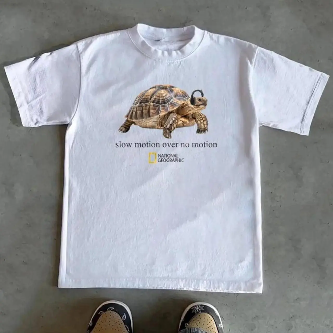 Gildan Men's and Women's T-shirt, National Geographic Turtle Graphic Tee, Animal Tee, Gifts Shirt, Unisex Vintage Graphic Tees Gothic Grunge Y2k Emo Scene Amity Affliction Style Clothes Men Women Streetwear