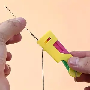 2-piece automatic needle threading device, (color random), with ergonomic handle and one-button operation - A fast and convenient needle threading device suitable for the elderly and those with poor eyesight - Suitable for sewing, knitting, and large loop