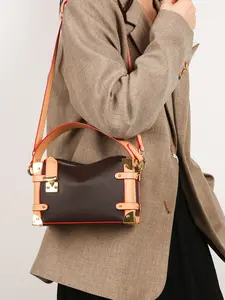 Elegant Women's Crossbody Shoulder Bag, PU Leather Colorblock Design, Adjustable Strap, Vintage Print, Perfect for Shopping Crossbody Bags