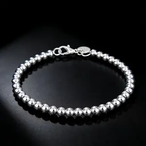 Beaded bracelet, with a lustrous and smooth finish, can be layered and mixed, lively and vibrant, a daily accessory that showcases personality