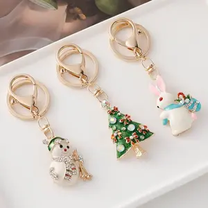 Cute Christmas Tree Keychain, Metal Hanging Ornament, Festive Holiday Decoration, Perfect Gift for Xmas Lovers, Unique Christmas Accessory