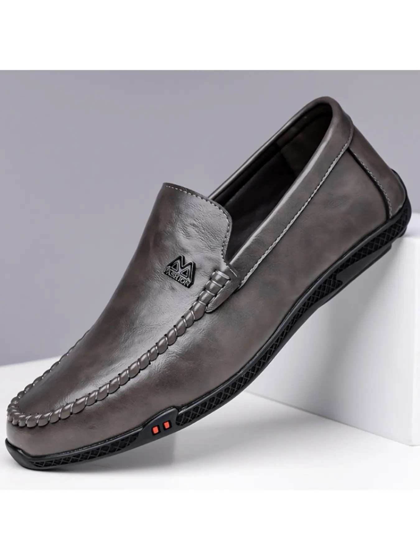 New Men's One-Step Business Office Leather Shoes, Office Commuting Shoes, Casual Lazy Loafers, Business Style Loafers, Elegant Plain Loafers, Simple Versatile Formal Flat Slip-Ons, Fashionable All Seasons Footwear