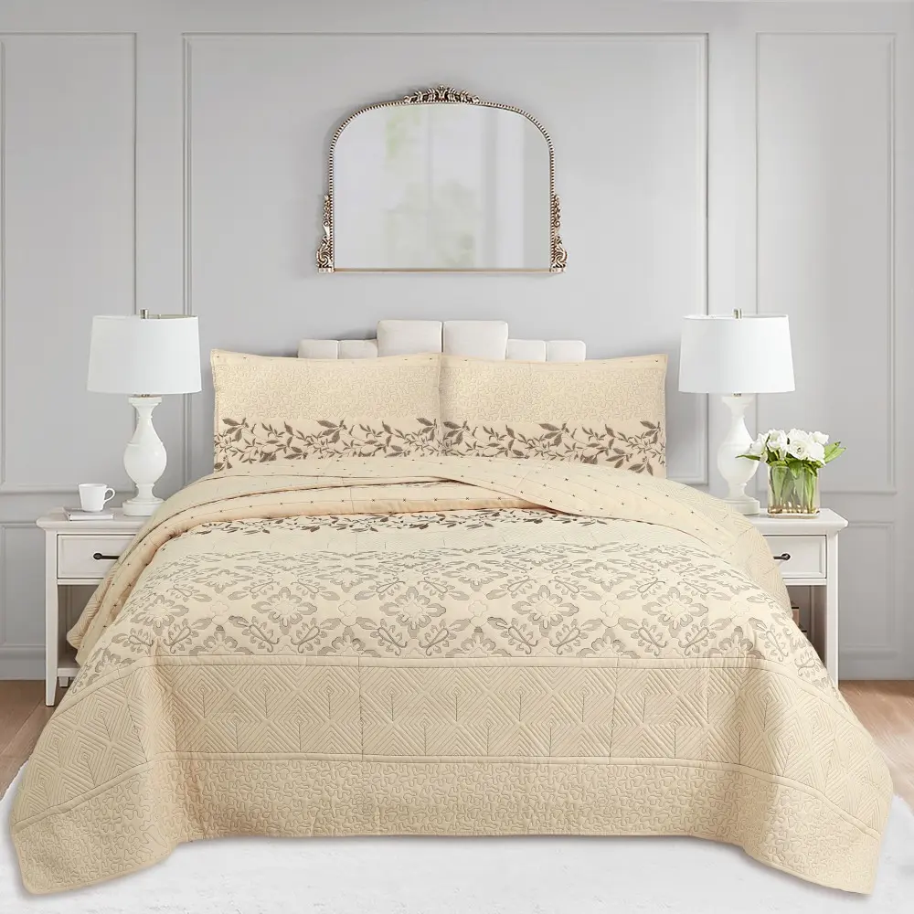 3 Pieces Vintage Beige Floral Embroidery Quilt Set,Lightweight All Season Breathable Bed Cover for Bedroom Farmhouse Cottage Decor