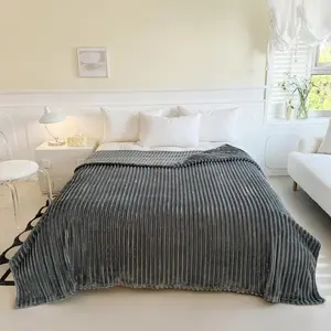 Solid Color Plush Bed Blanket, 1 Count Soft Warm Throw Blanket, Air-conditioned Room Blanket, Warm Nap Blanket for Home Office Travel,Christmas Gifts For GF