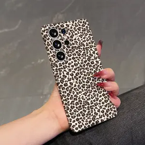 Ins White Leopard Phone Case Suitable For Samsung Galaxy S26 S25 S24 A37 A57 A56 A26 A36 A17 A07 A55 A35 A06 A05 A14 A24 A34 A54 A16 A05S A25 A15 A23 A53 A33 A73 FE Plus Ultra 4G 5G Lens Protection Anti-Shock Hard PC Back Cover