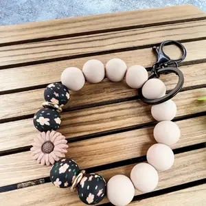 Checkered Silicone Bead Keychain for Bag & Car Keys - Perfect Gift for Mom