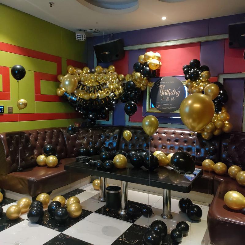 53pcs Black and Gold Birthday Party Decoration Set with Black Happy Birthday Balloon Banner and Latex Balloons Ideal for Themed Men's and Women's Parties
