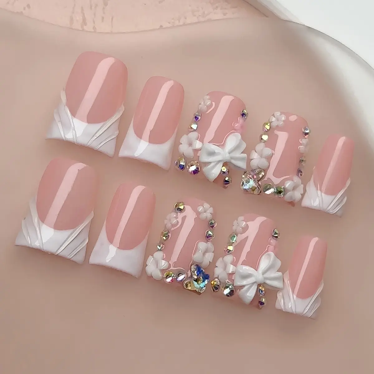 10 Pcs Y2K Style French Press Nails, Handmade Short Duck Bill False Nails, Handmade Press ons, Butterfly Design, Floral Decor, Fashionable Rhinestone Decorated, Rhinestone Nail Art, Flower Nails