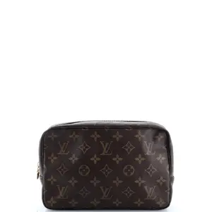 Pre-owned Louis Vuitton Canvas Coated Toiletry Bags Trousse Toiletry Pouch Monogram Canvas 23 by Rebag