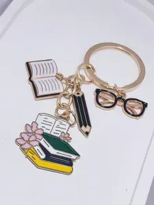 Graduation Cap Keychain, Book Bag Charm, School Supplies Accessory, Cute Floral Design, All Seasons, Perfect Gift for Graduates, Keychain Accessories