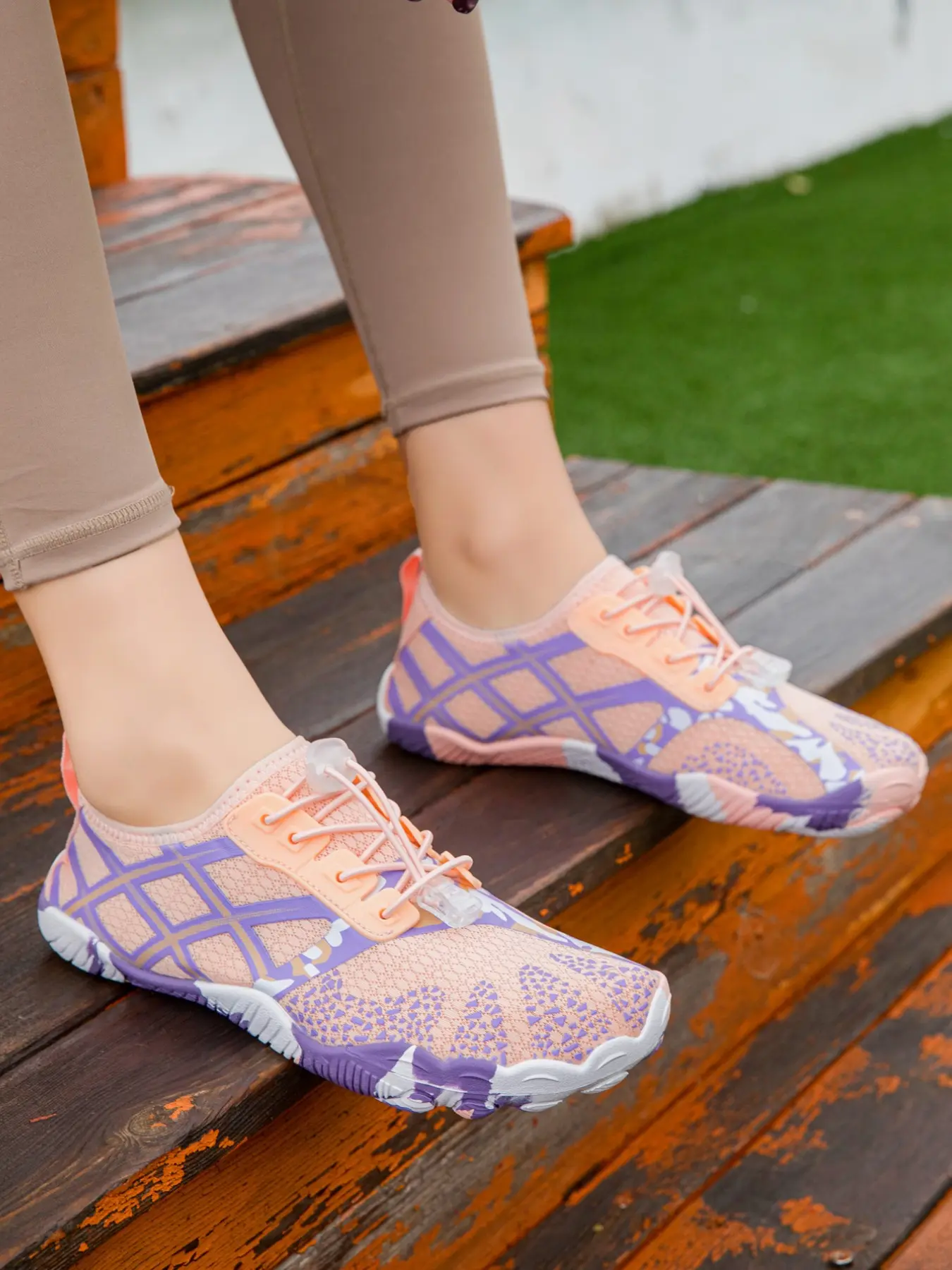 Women's Outdoor Beach Shoes, Non-Slip Quick-Dry Water Shoes, Surfing, Swimming, Snorkeling, Water Sports, Mesh Fabric, Rubber Sole, Aqua Shoes, Water Sports Footwear