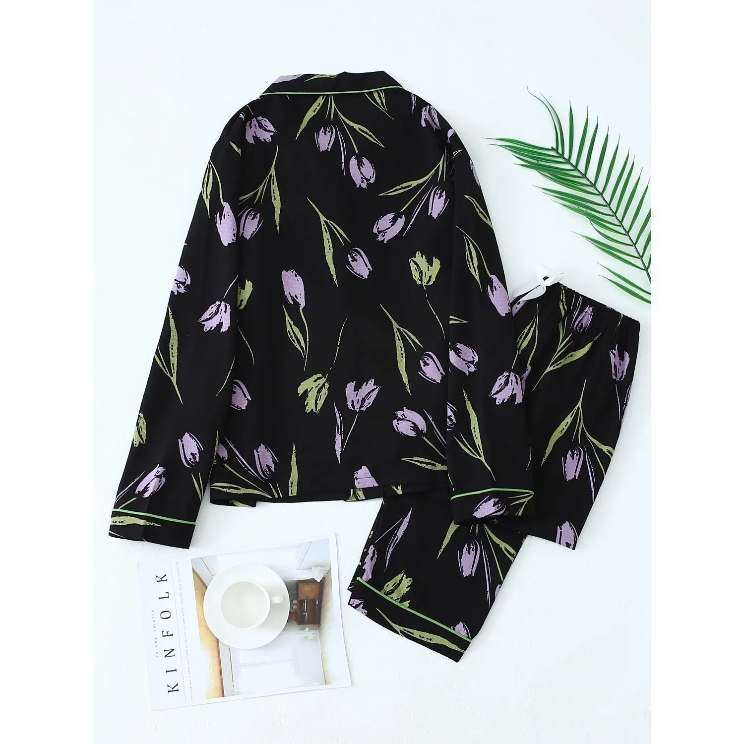 Elegant Black Tulip Print Women's Long Sleeve Pajama Set with Matching Pants