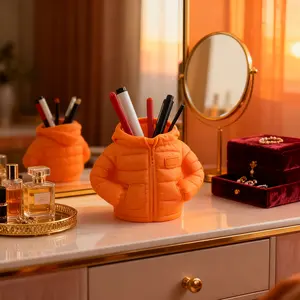 Creative 3D Printed Down Jacket Pen Holder, Multi-Purpose Desktop Organizer for Stationery & Makeup Brushes, Unique Gift for Students & Office Workers