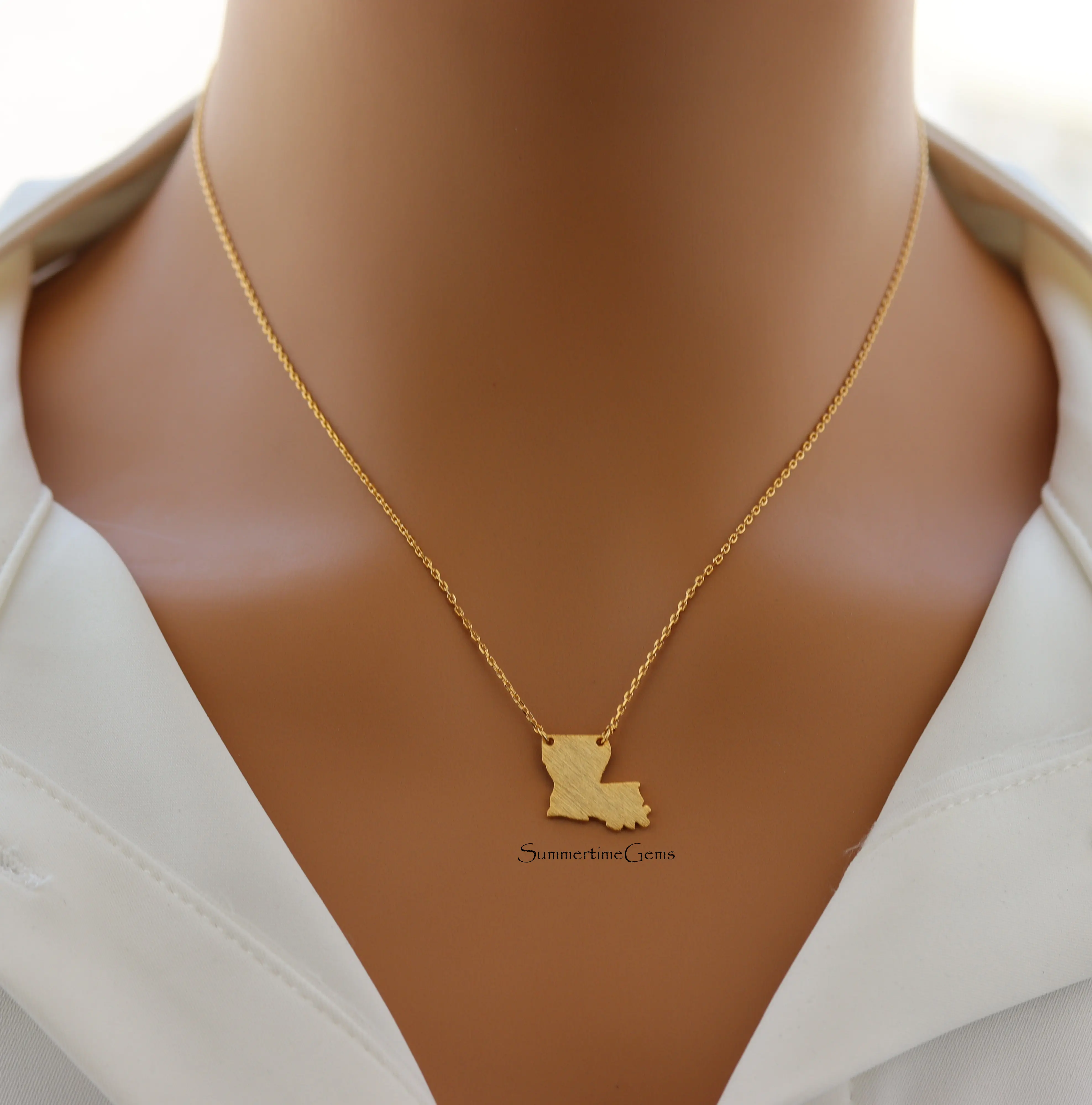 SUMMERTIMEGEMS 18K Gold Plated Dainty Brushed Louisiana State Pendant Necklace - Minimalist State Pride Gold Plated Necklaces for Everyday Wear