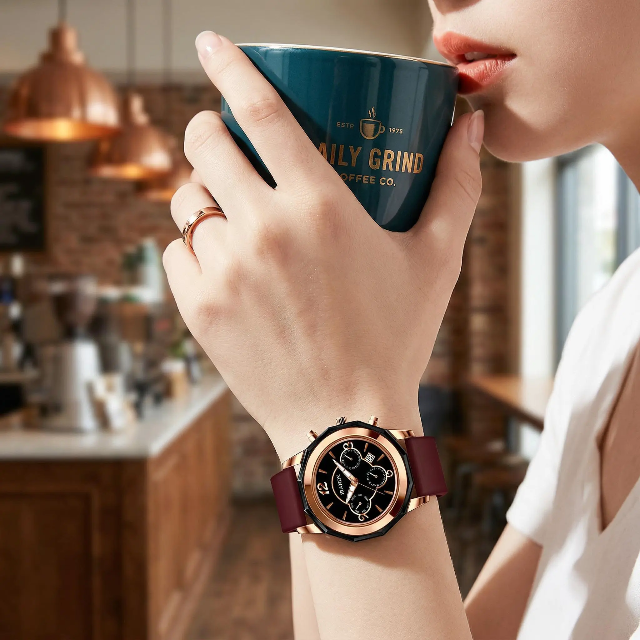 Unisex Roulette Wheel Quartz Watch - Casual Luminous Round Dial, Waterproof Silicone Strap, Fashion Accessory for Daily & Outdoor Use, Watches for Women