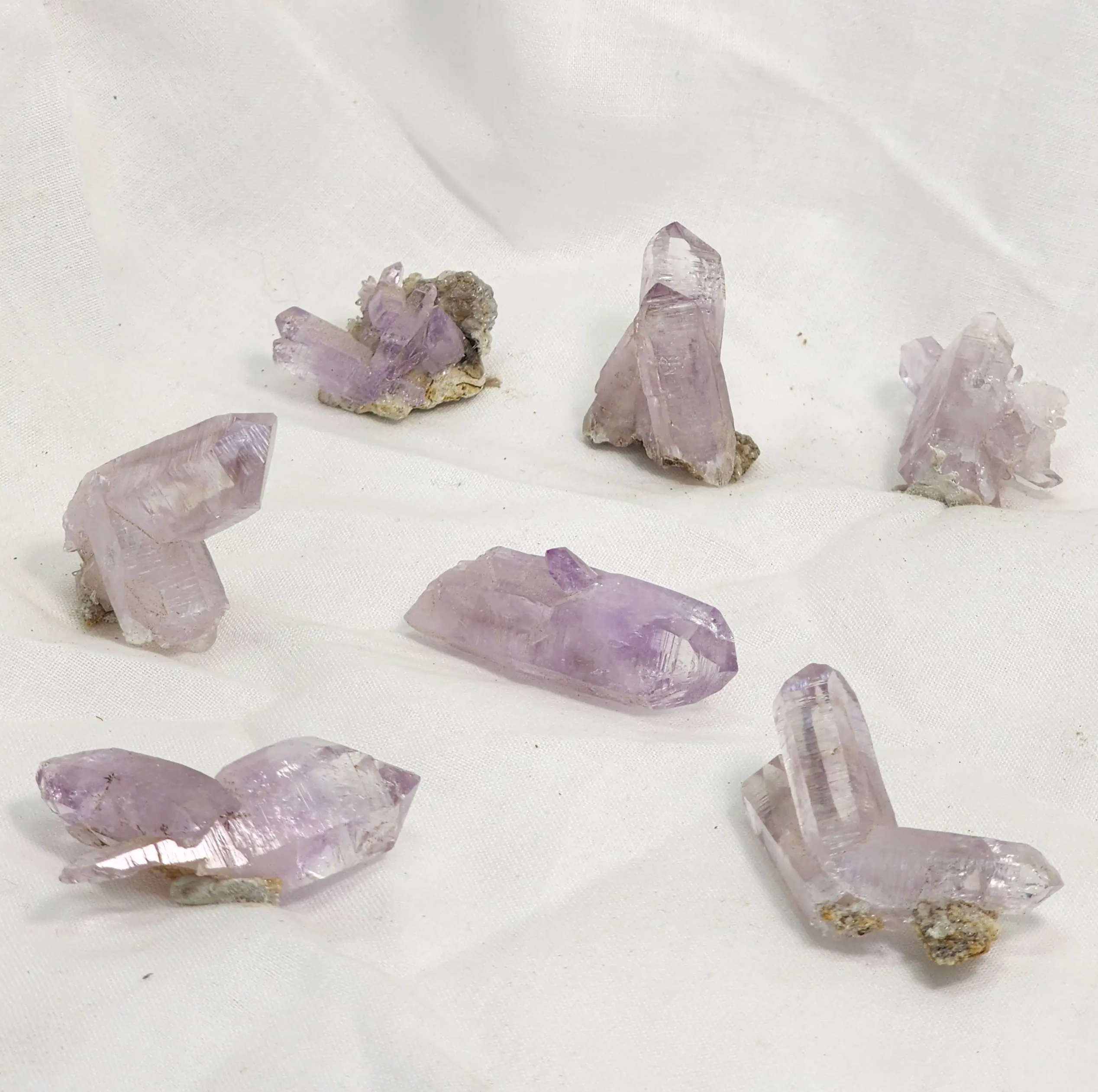 Amethyst Crystal Cluster Vera Cruz , Las Vigas , Mexico Quartz Crystal Amethsyt Specimen VAM22L