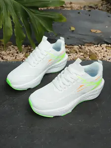 Mens Womens Super Light Running Shoes for Outdoor Activities Enhanced Cushioning and Support for Long Distance Running