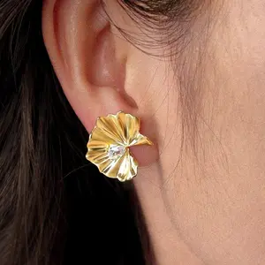 Thick Gold-Plated Lotus Leaf Zircon Earrings – Artistic Pleated Design with S925 Silver Posts