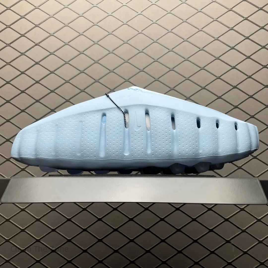 Sky Blue Breathable Perforated EVA Foam Slip On Shoes Soft Integrated Foam Material Multi-Bubble Shock Absorb Sole Casual Pool Gym Slides