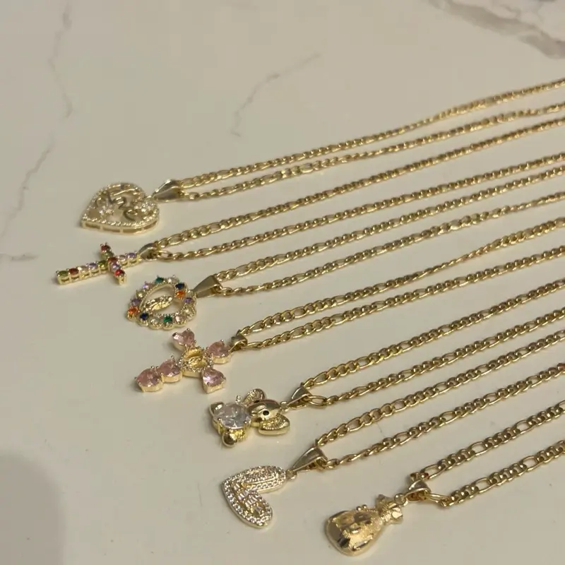 PICK NECKLACE ON LIVE