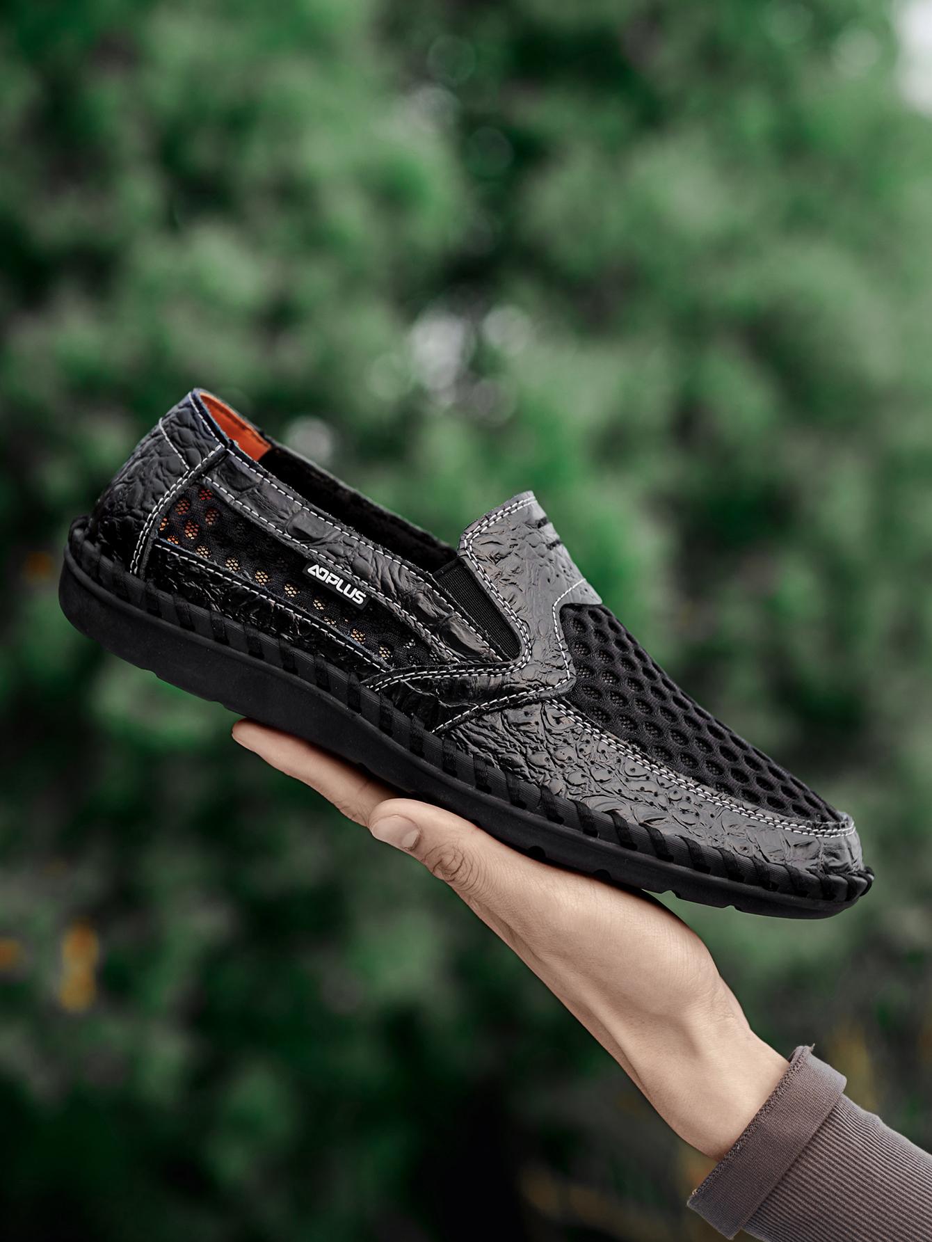 Boss Loafers with Secret Comfort​| Croc-print luxury with hidden airflow 3D mesh.3-second slip-on.Your stealth upgrade from meetings to private time