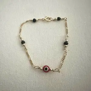 Producto # 156- Pulsera de protección con ojo de material goldfill size 7.5