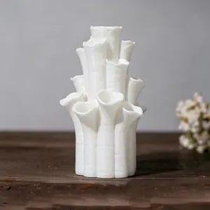 Handmade 3D Printed Coral Vase, Ocean-Inspired Decorative Vase for Dried Flowers, Unique Sculptural Home Decor for Shelf Desk Table
