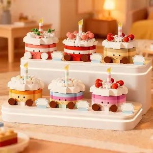 Cartoon Birthday Cake Building Block Set, Assembly Building Blocks, Indoor Decoration Baking Toy, Educational Holiday Gift, Suitable for Kids, Unisex