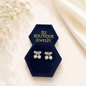 Eli boutique areticos cerezas con perlitas pequeños