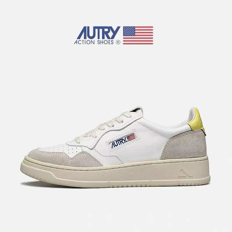 Grayish-white yellow tail